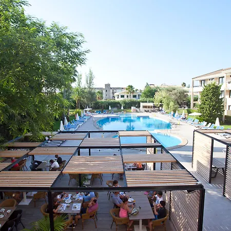 アパートホテル Bahia Pollensa 4*