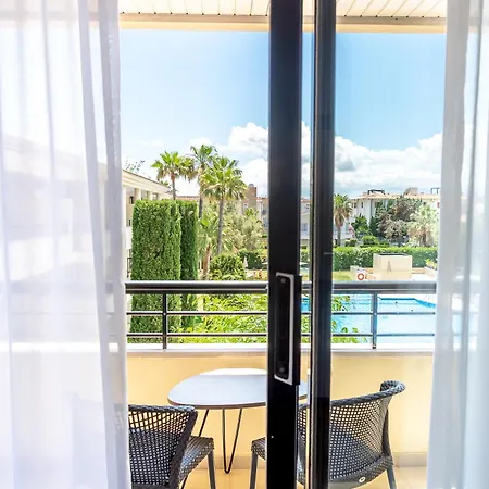 Bahia Pollensa アパートホテル