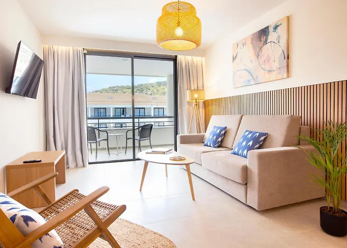 Eu Bahia Pollenca Апарт-отель