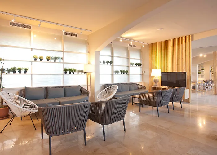 Eu Bahia Pollenca 公寓式酒店 波连萨港